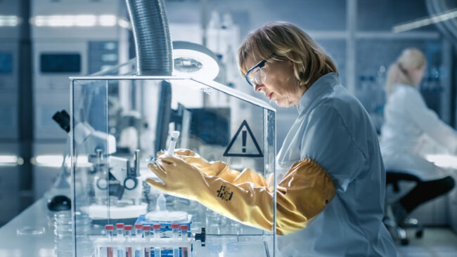 Le secteur chimique utilise AQ Manager LIMS pour la gestion du labo